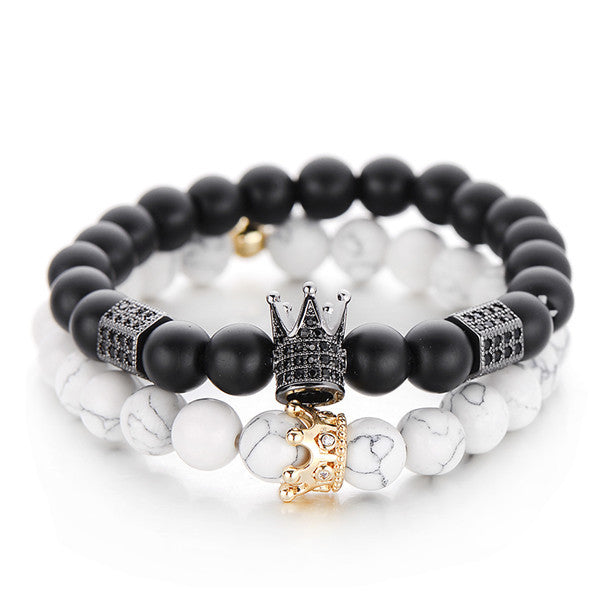 Bead bracelet with crown