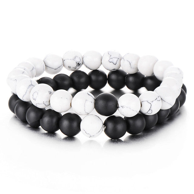 Bead bracelet with crown