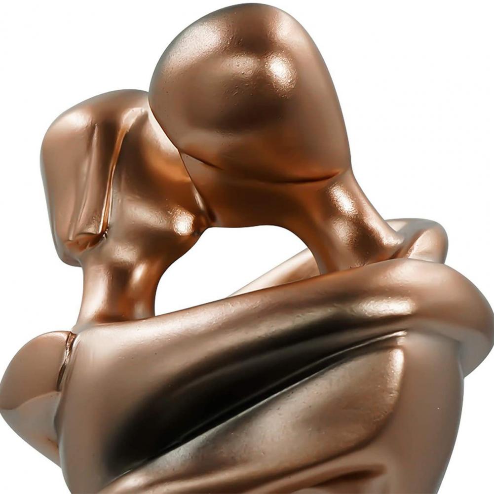 Couple statue gift