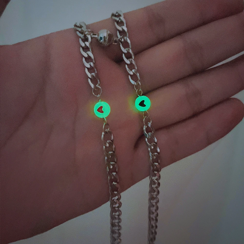 Fluorescent Magnetic Bracelets for Couples