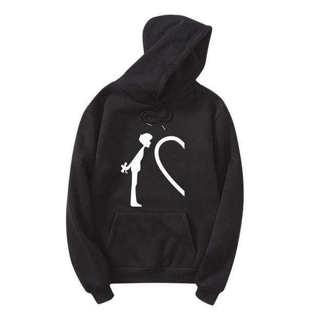 Couple hoodies kiss