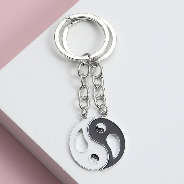 2PCS Porte-clés Coeur Couple Gravure Amitié Chat Yin Yang Keychain