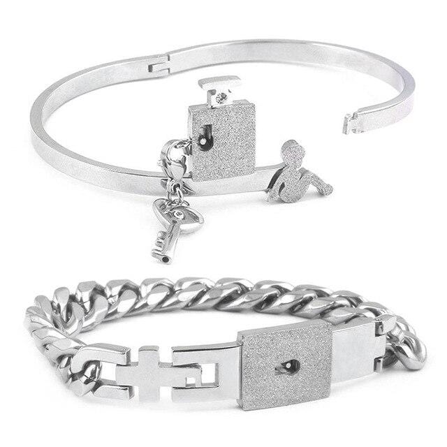 Matching couple key and lock bracelets set