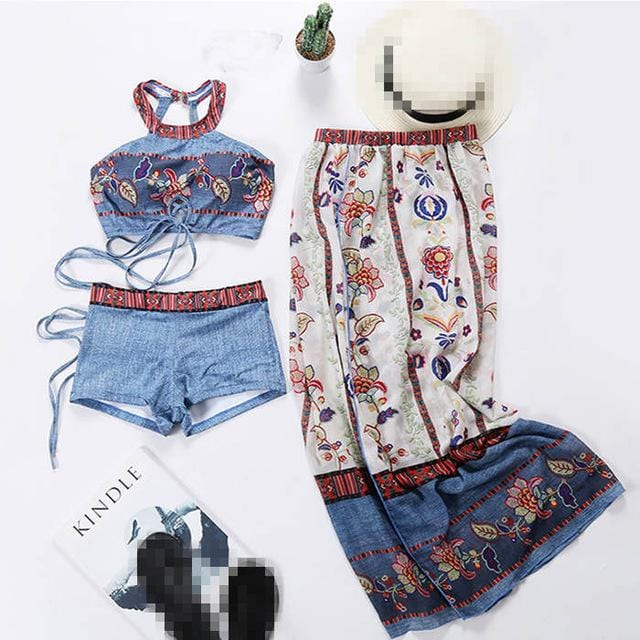 Matching swimsuit couple